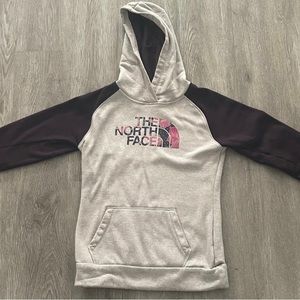 Women’s North Face hoodie